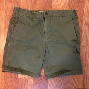 Men’s Everlane shorts, green, size 33